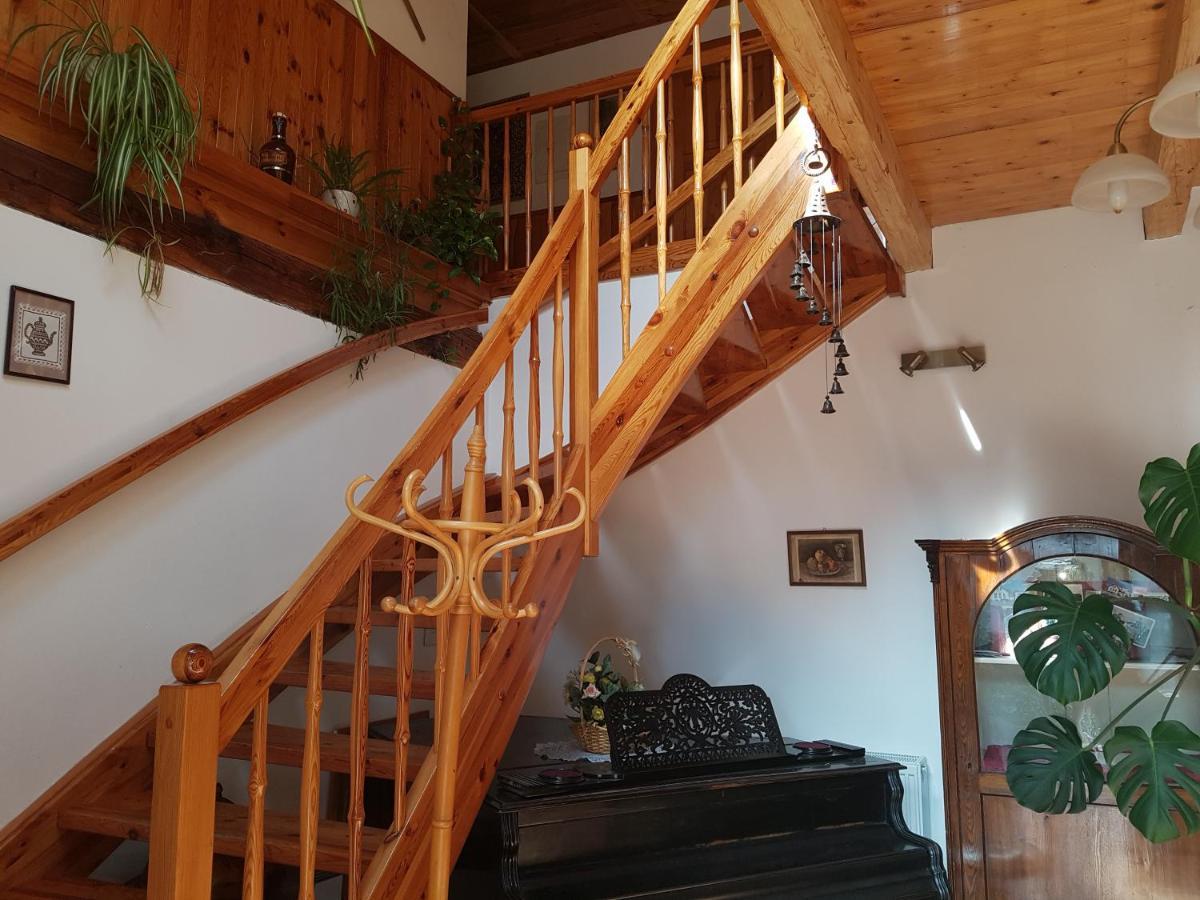 Hostinec Selsky Dvur Zbiroh Buitenkant foto