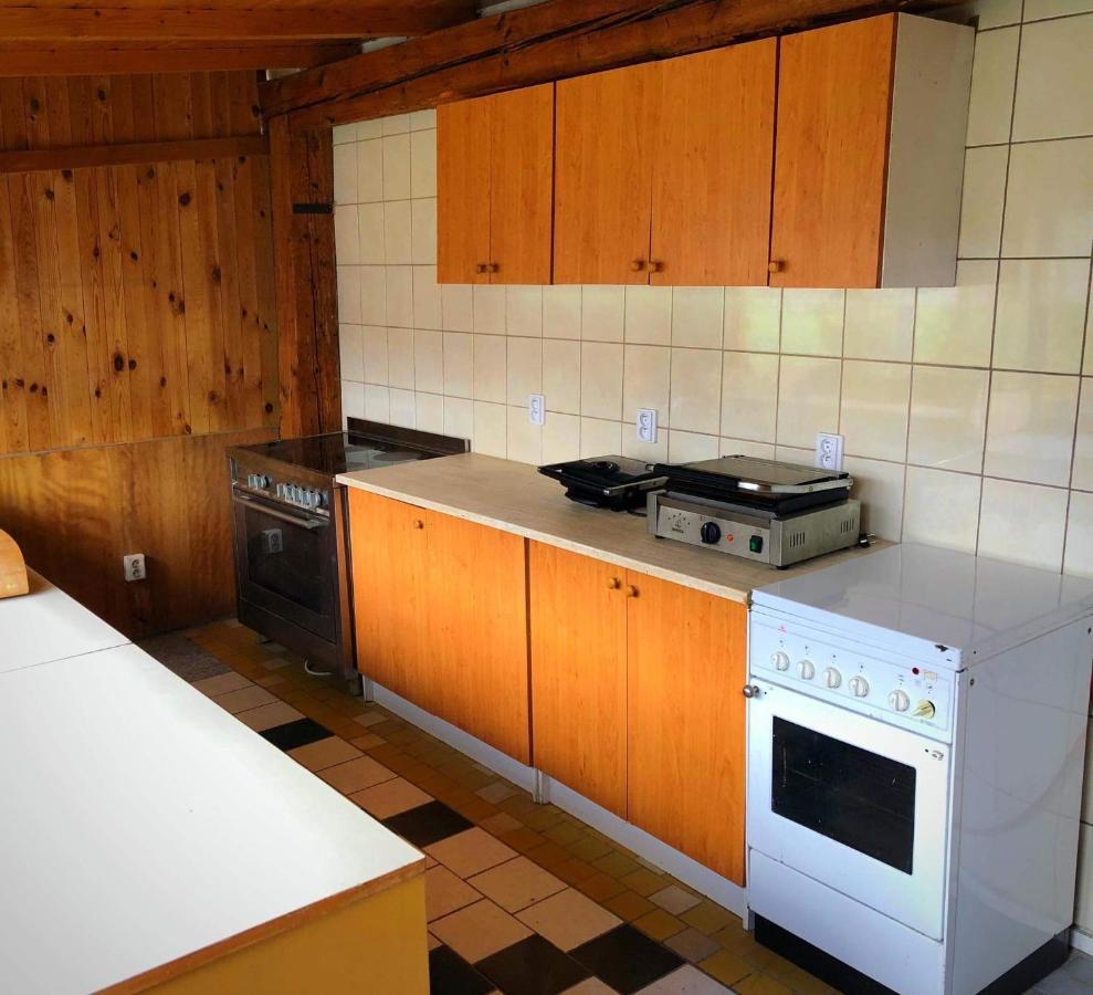 Hostinec Selsky Dvur Zbiroh Buitenkant foto